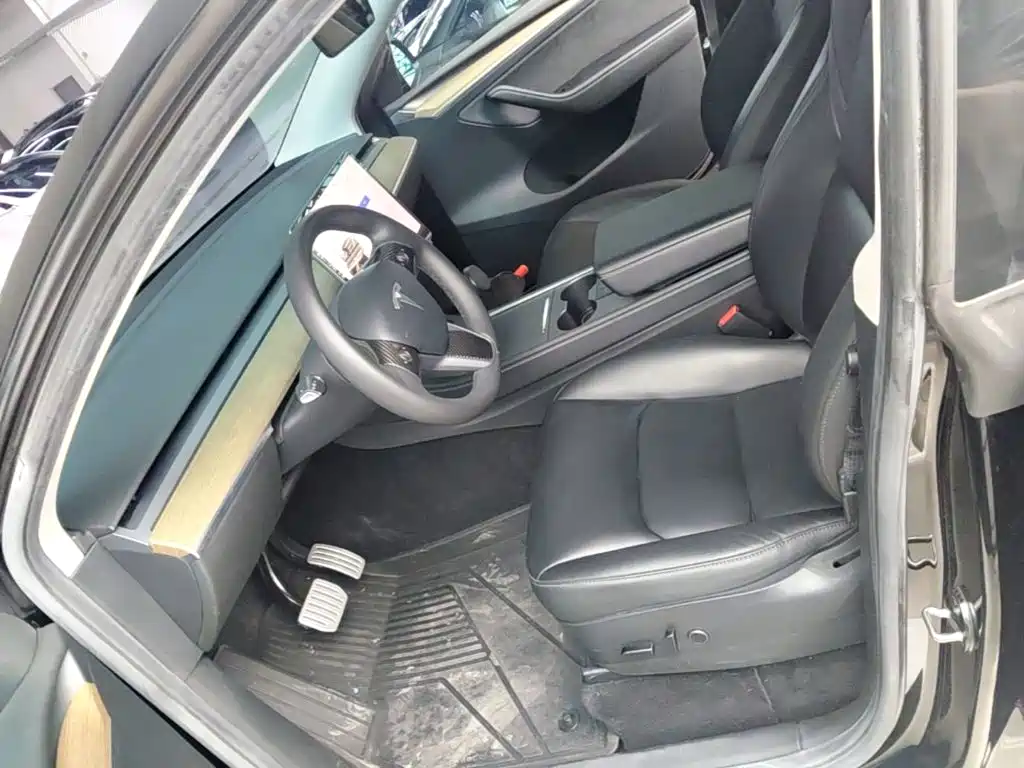 Model Y 2022 rear-wheel drive version купить на сайте DeffCars