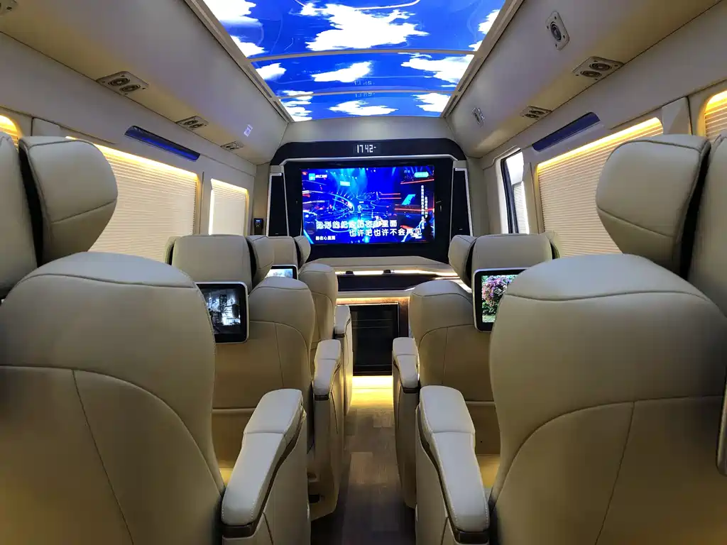 Coaster 2019 4.0L premium car GRB53L-ZCMSK 20-seat special edition 9GR купить на сайте DeffCars