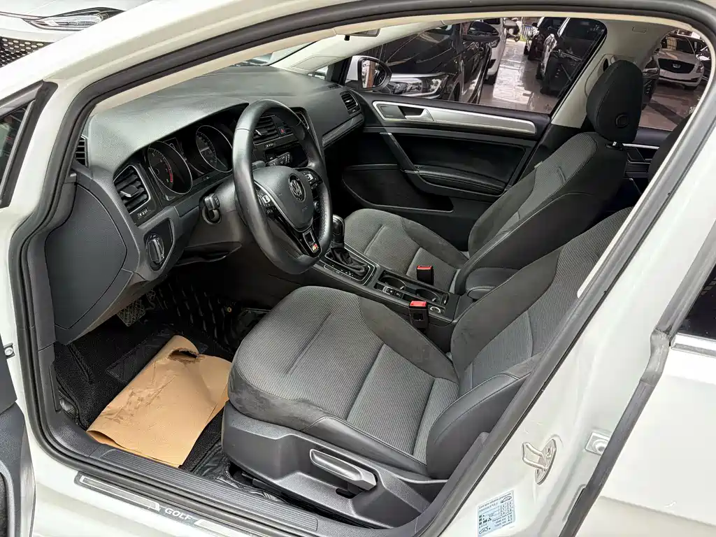 Golf 2019 280TSI DSG comfort model National VI купить на сайте DeffCars