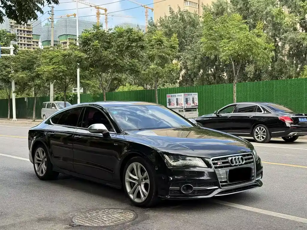 Audi S7 2013 4.0 TFSI quattro купить на сайте DeffCars