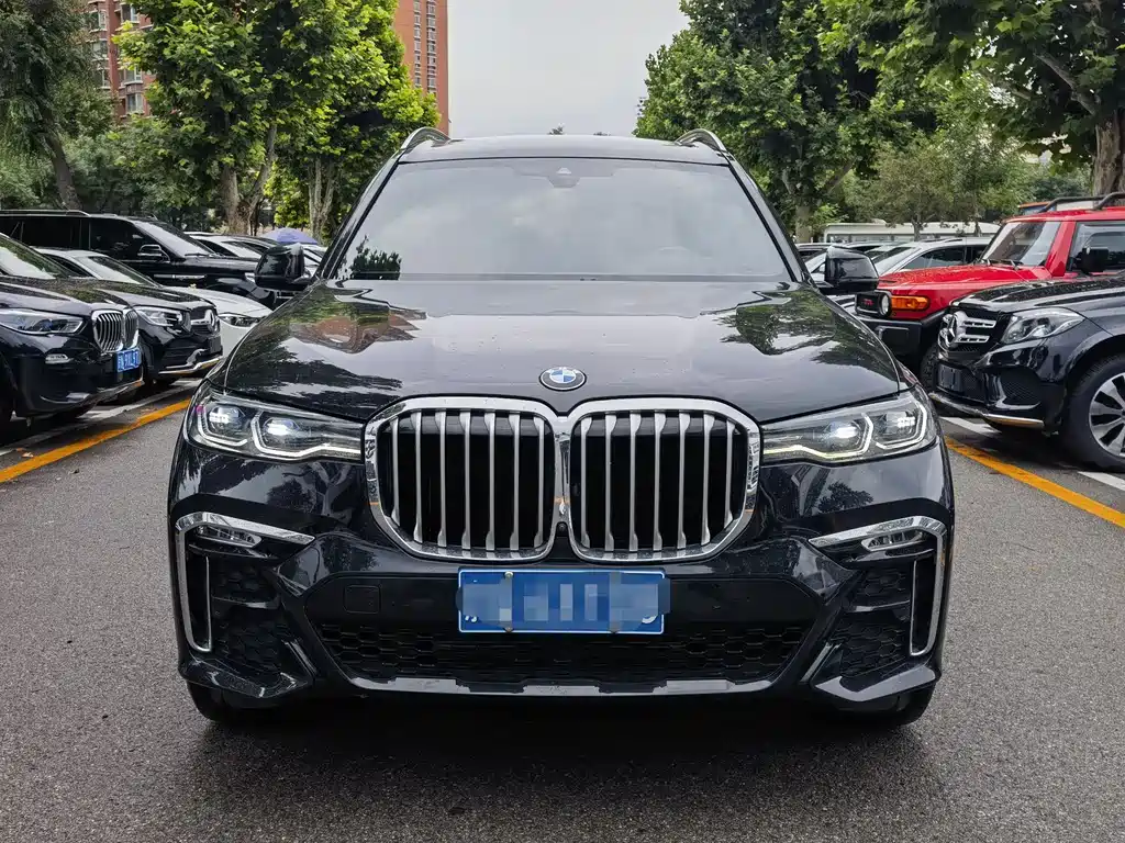 BMW X7 2022 xDrive40i Exclusive M Sports Package купить на сайте DeffCars