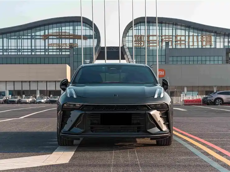 Lynk & Co 03 2025 2.0TD DCT Champion Edition Pro купить на сайте DeffCars