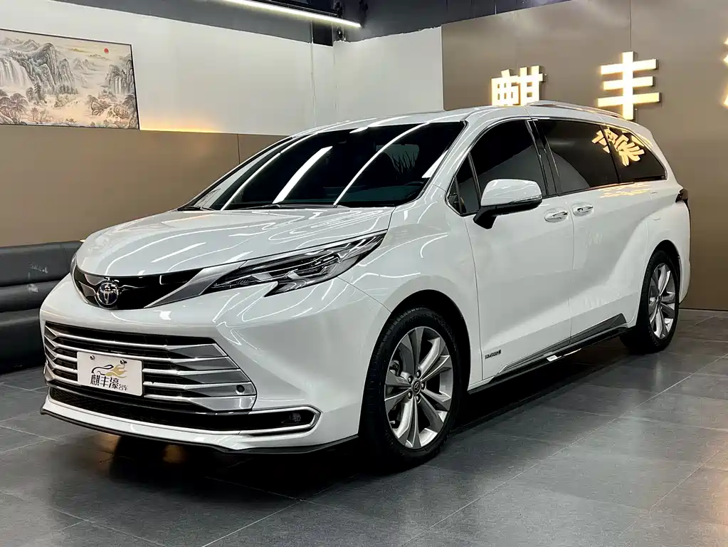 SIENNA 2021 2.5L Hybrid Extreme Edition купить на сайте DeffCars