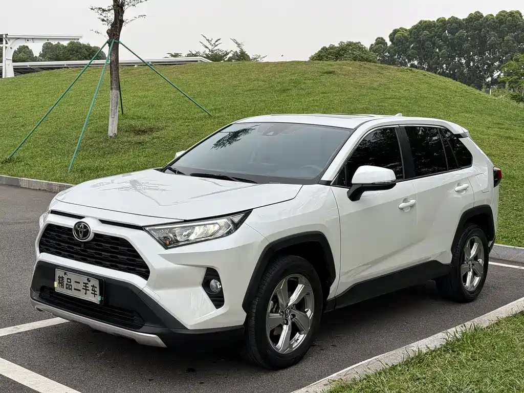RAV4 Rongfang 2022 2.0L CVT two-wheel drive fashion Plus version купить на сайте DeffCars