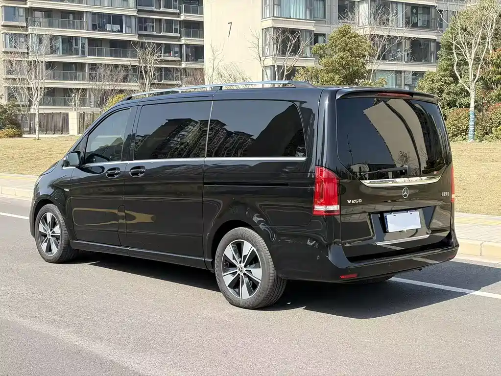 Mercedes-Benz V-Class 2020 V 260 Premium Edition купить на сайте DeffCars