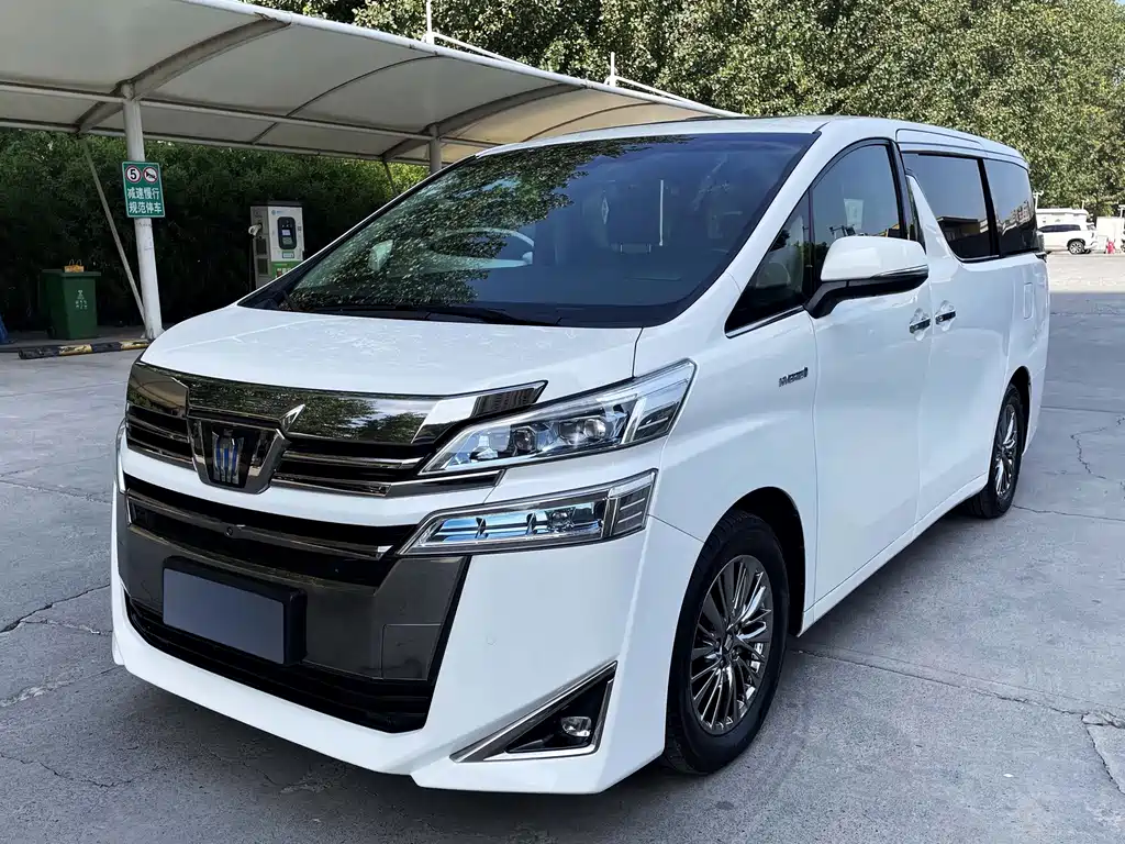 Wilfa 2021 Crown Dual Engine 2.5L HV Deluxe Edition купить на сайте DeffCars