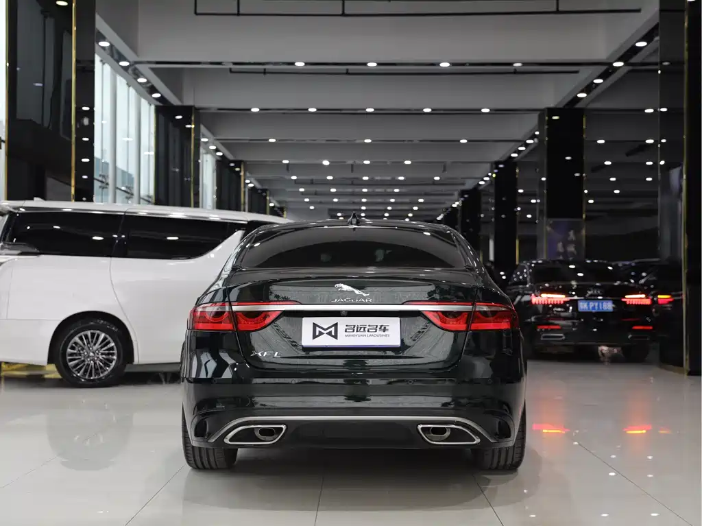 Jaguar XFL 2024 2.0T P250 two-wheel drive exclusive luxury version купить на сайте DeffCars
