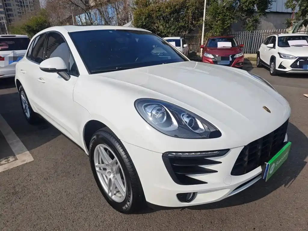 Macan 2017 Macan 2.0T купить на сайте DeffCars
