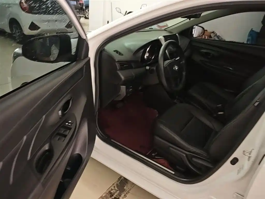 YARiS L 2020 1.5L CVT leading version купить на сайте DeffCars