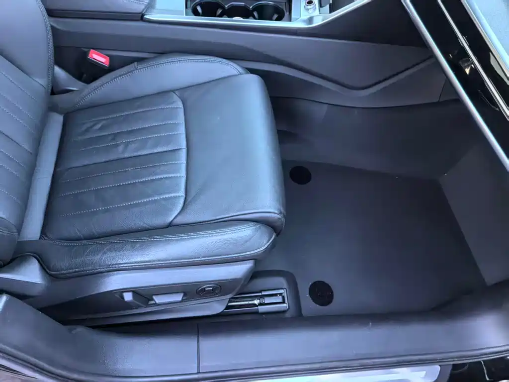 Audi A6L 2019 40 TFSI luxury and elegant model купить на сайте DeffCars