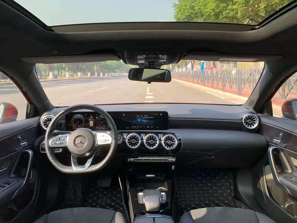 Mercedes-Benz A-Class 2022 Facelift Three A 200 L Sports Sedan Fashionable купить на сайте DeffCars