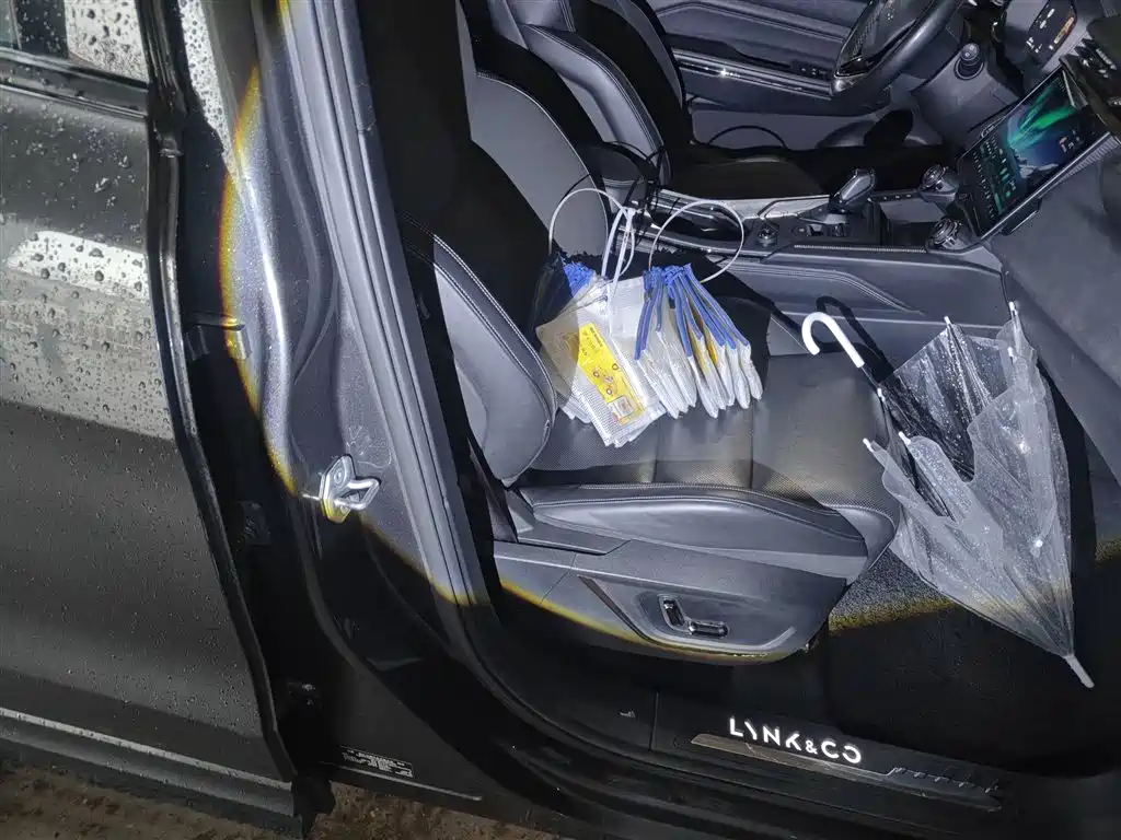 Lynk & Co 01 2023 1.5TD EM-F PM купить на сайте DeffCars