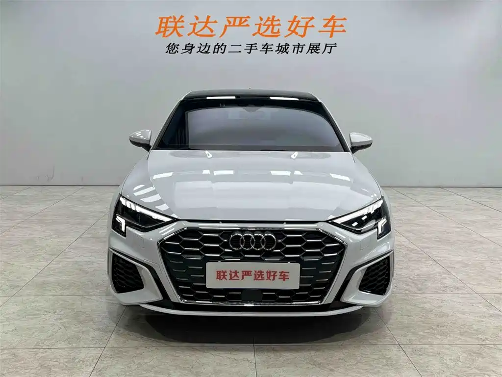 Audi A3 2023 facelift Sportback 35 TFSI stylish and sporty купить на сайте DeffCars