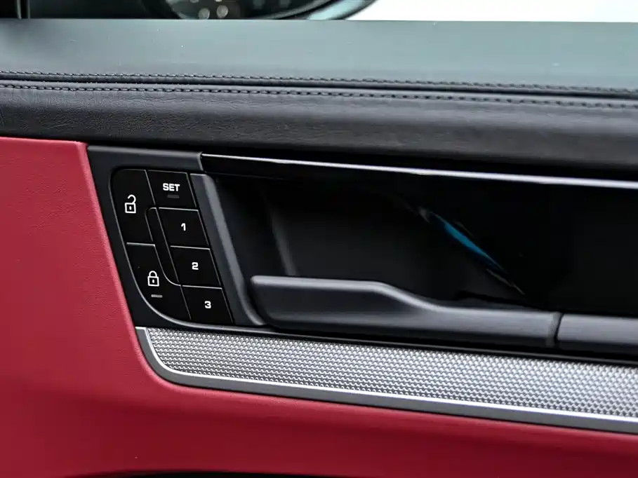 Cayenne 2024 Cayenne 3.0T купить на сайте DeffCars