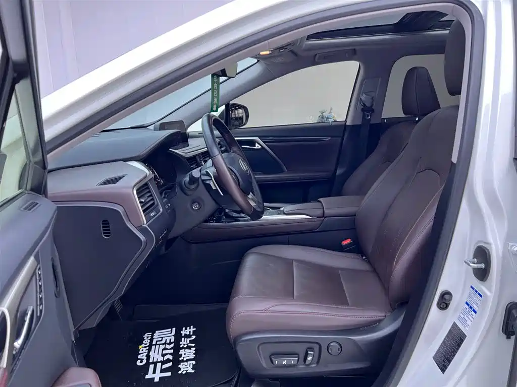 Lexus RX 2020 facelift 300 four-wheel drive elegant version купить на сайте DeffCars