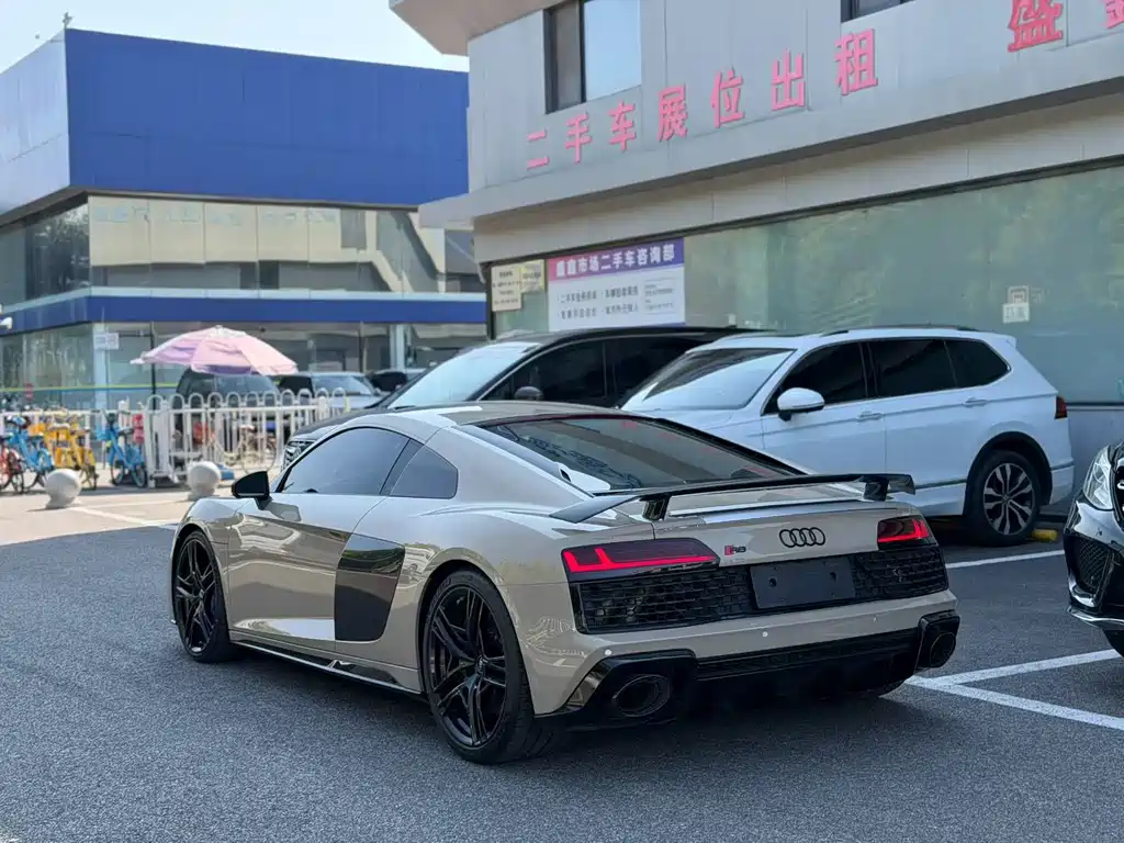 Audi R8 2022 V10 Coupe performance купить на сайте DeffCars