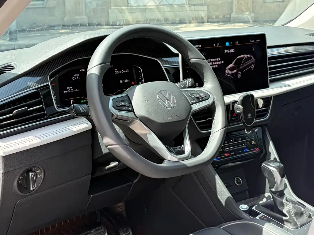Tiguan L 2024 Outstanding Model 330TSI Automatic Two-wheel Drive R-Line Longyao Edition купить на сайте DeffCars