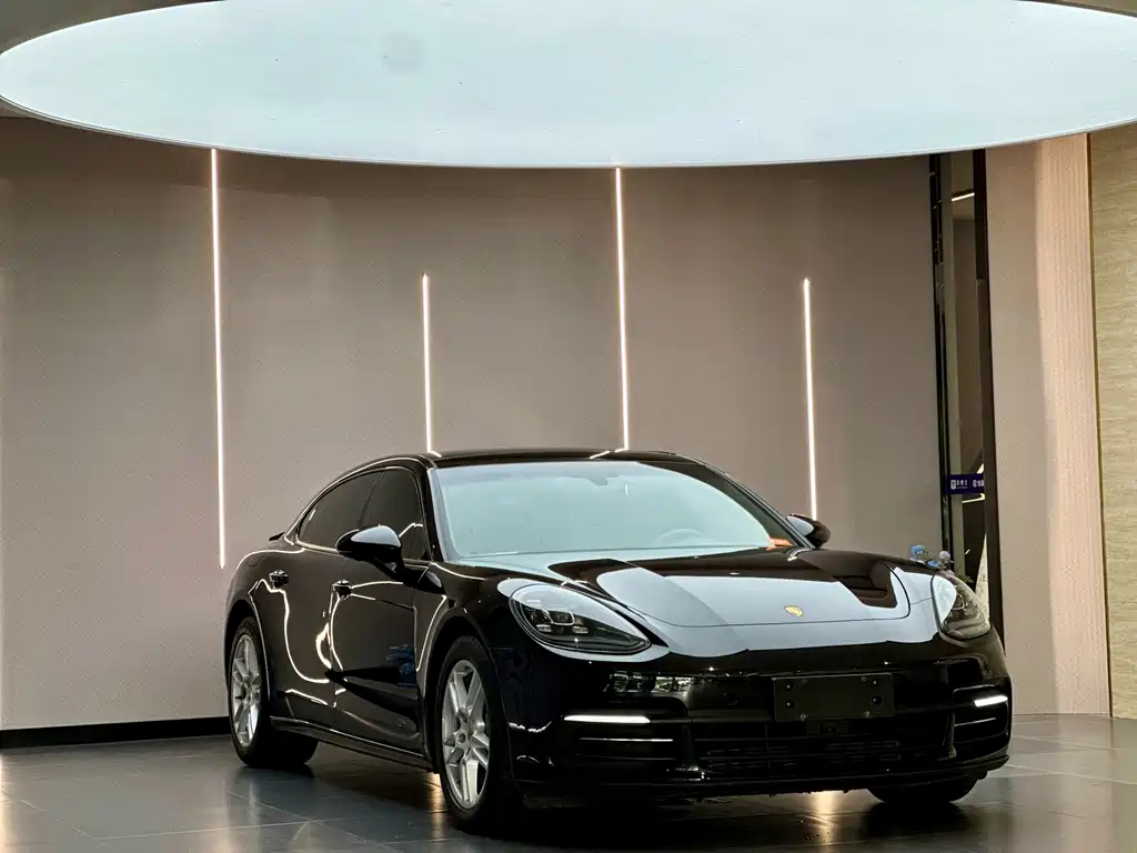 Panamera 2017 Panamera 4 Executive Extended Edition 3.0T купить на сайте DeffCars