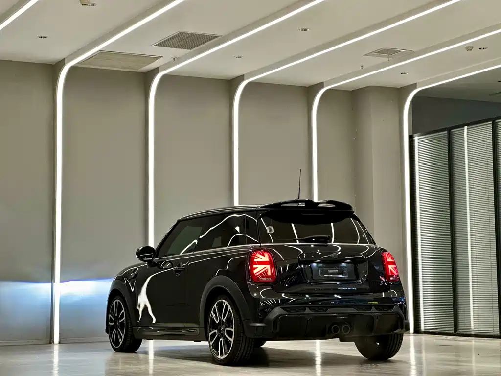 MINI 2023 facelift 2.0T COOPER S racing driver купить на сайте DeffCars