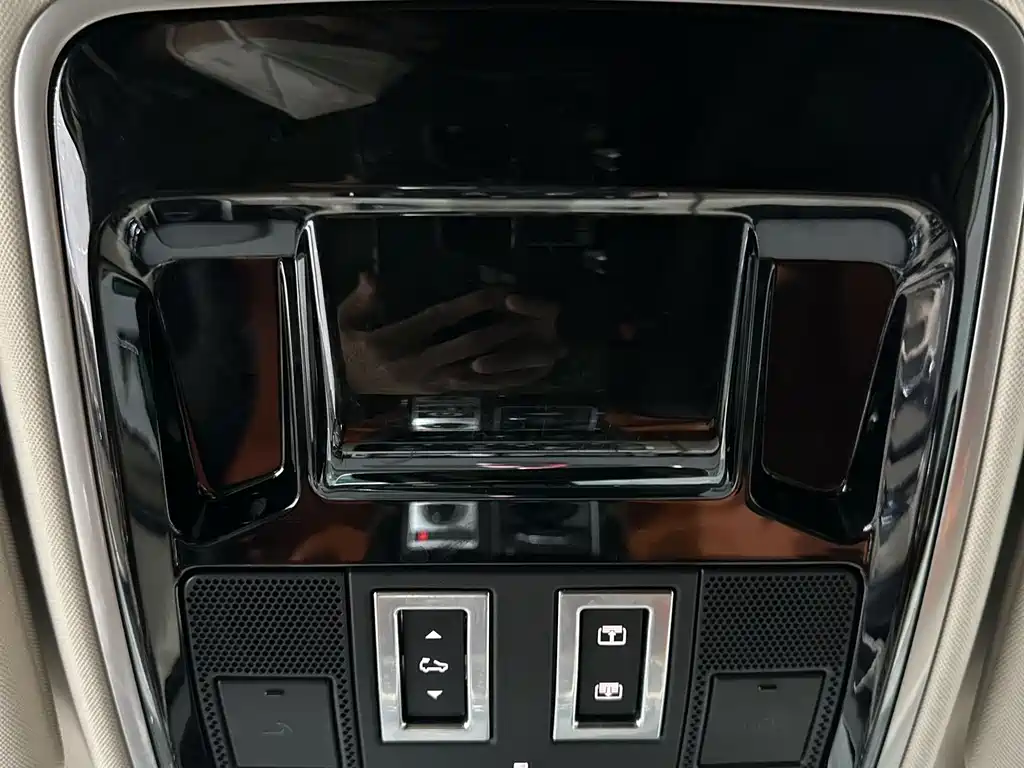 Range Rover 2017 3.0 SC V6 Vogue Extended Edition купить на сайте DeffCars