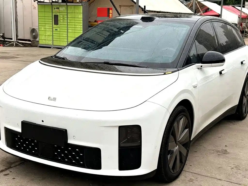 Ideal i6 2025 two-wheel drive standard version купить на сайте DeffCars
