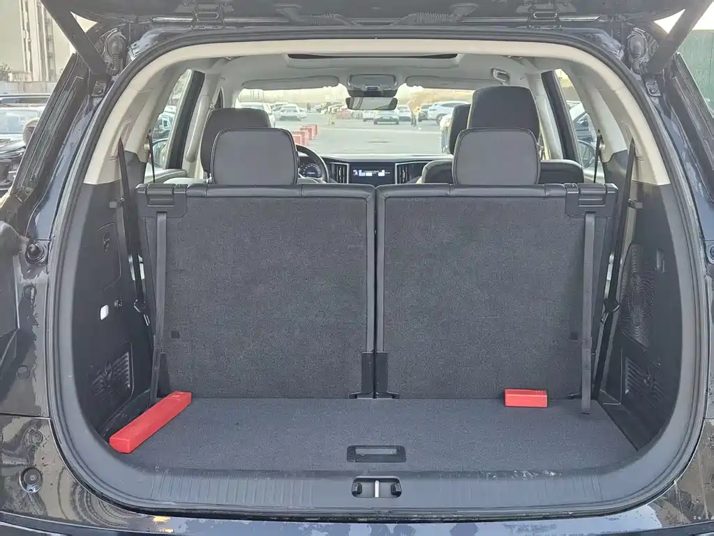 Hongqi HS7 PHEV 2024 2.0T PHEV four-wheel drive Qichang version 6 seats купить на сайте DeffCars