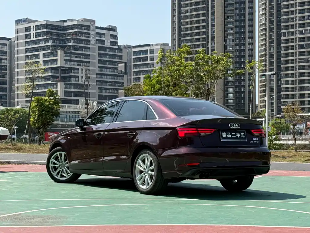 Audi A3 2017 Limousine 35 TFSI Enterprising купить на сайте DeffCars