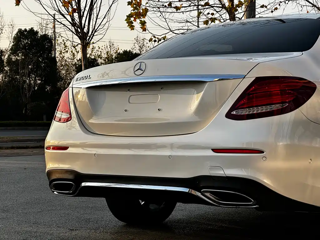 Mercedes-Benz E-Class 2018 E 200 L Sports купить на сайте DeffCars