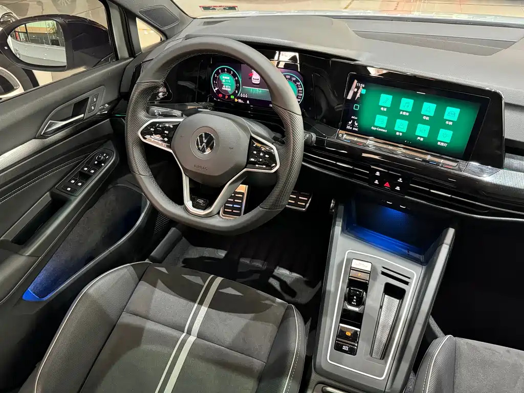 Golf 2023 280TSI DSG R-Line Lite купить на сайте DeffCars