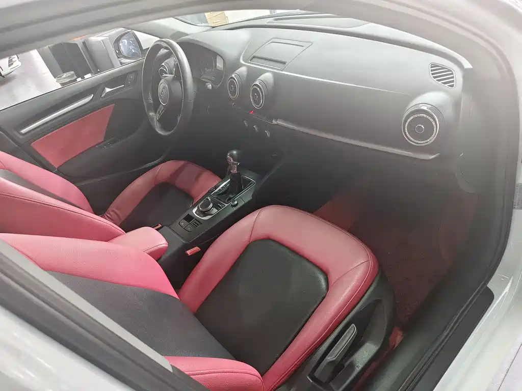 Audi A3 2020 Limousine 35 TFSI Enterprising National VI купить на сайте DeffCars