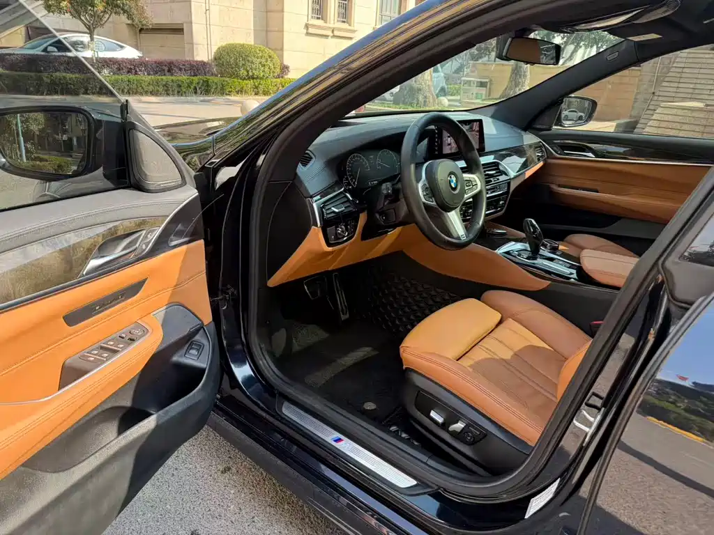 BMW 6 Series GT 2019 630i M Sports Package купить на сайте DeffCars
