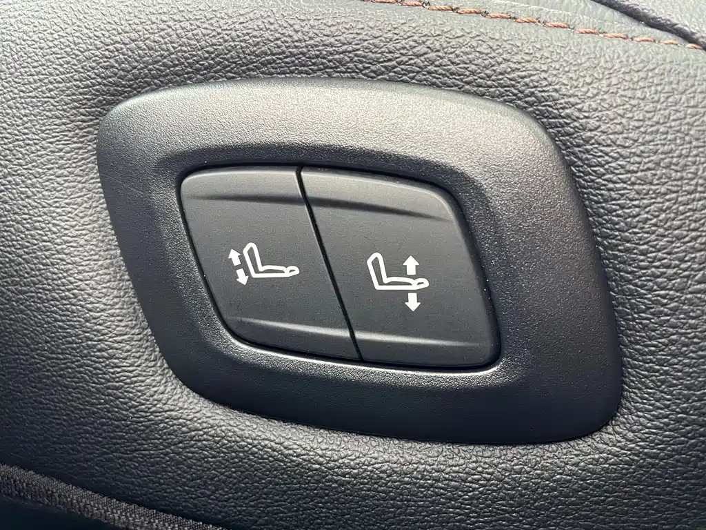Camry 2019 2.5G Deluxe Edition National V купить на сайте DeffCars