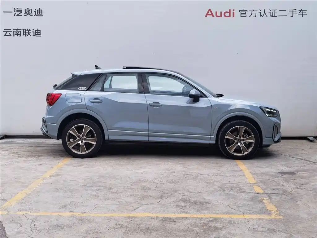 Audi Q2L 2023 35TFSI fashionable and dynamic купить на сайте DeffCars