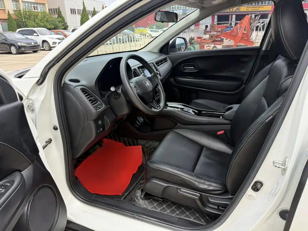 Vezel (HR-V) 2017 1.5L CVT 2WD Comfort Edition купить на сайте DeffCars