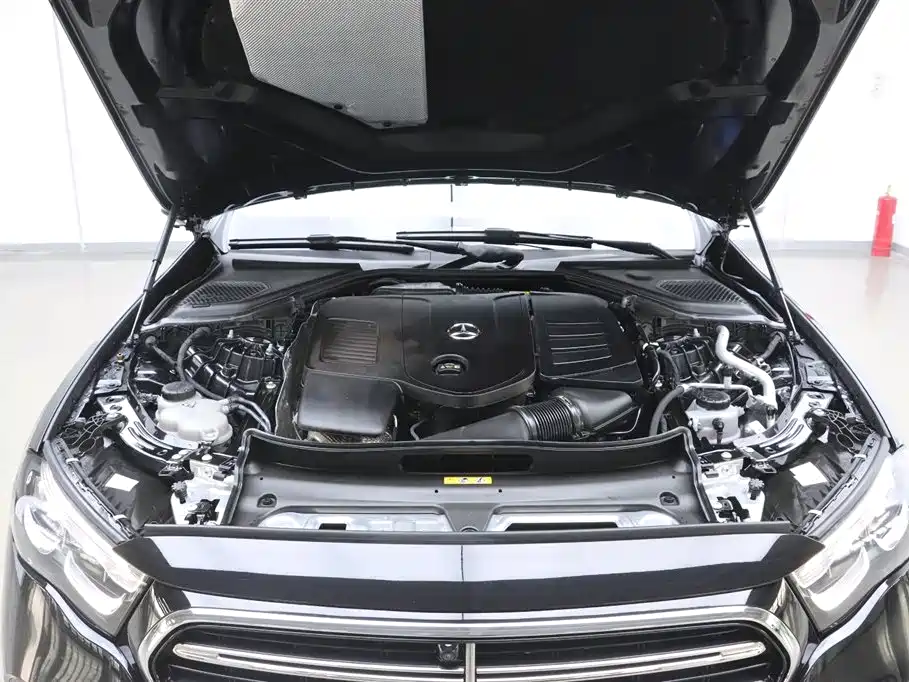 Mercedes-Benz E-Class 2024 E 300 L Luxury Model купить на сайте DeffCars