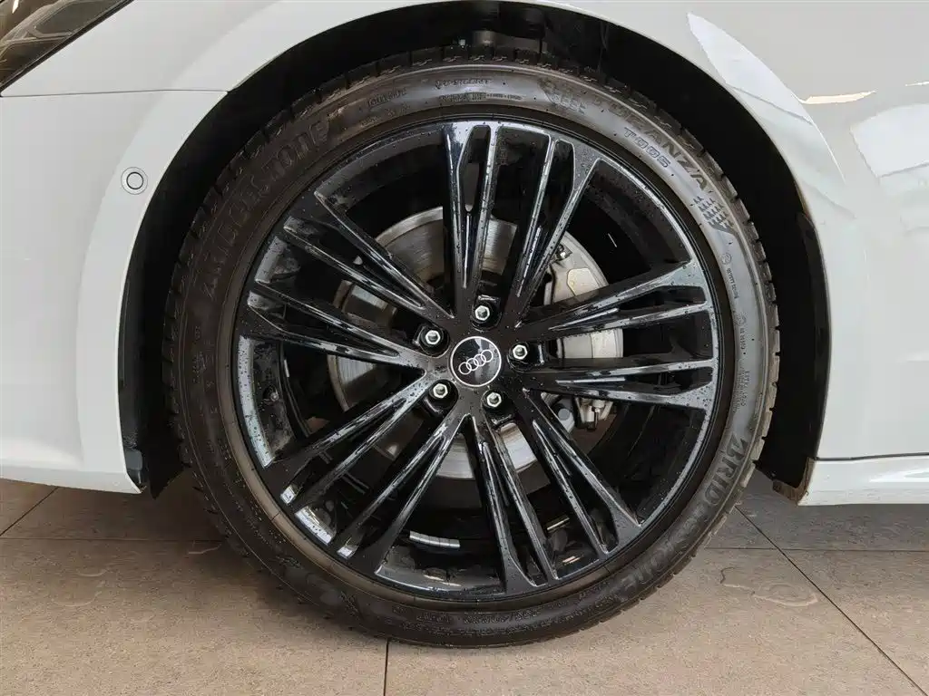 Audi A7 2023 45 TFSI Premium Selection купить на сайте DeffCars