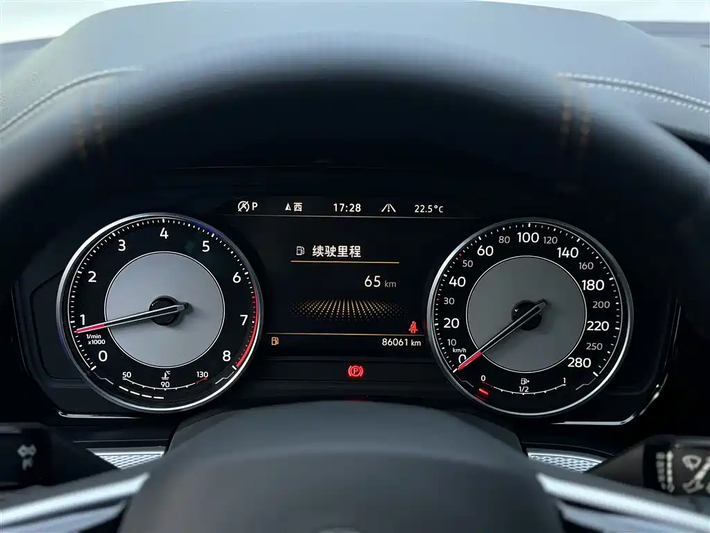Touareg 2021 2.0TSI Pilot Special Edition купить на сайте DeffCars