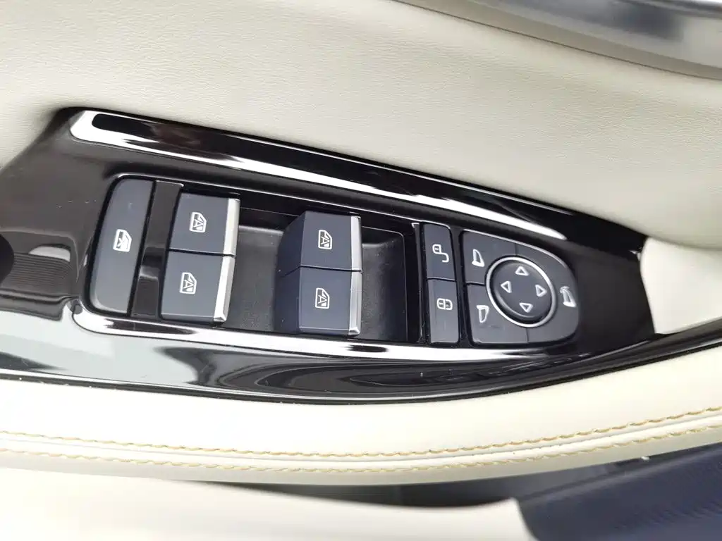 Song PLUS New Energy 2021 DM-i 110KM flagship model купить на сайте DeffCars