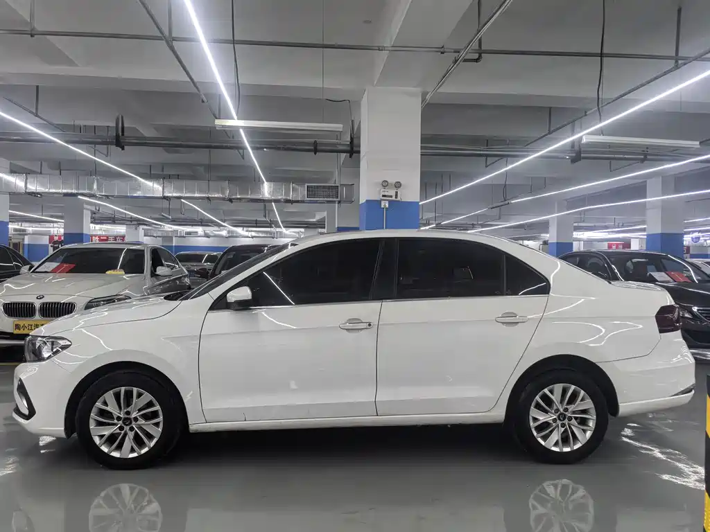 Jetta VA3 2019 1.5L Automatic Honor Edition купить на сайте DeffCars