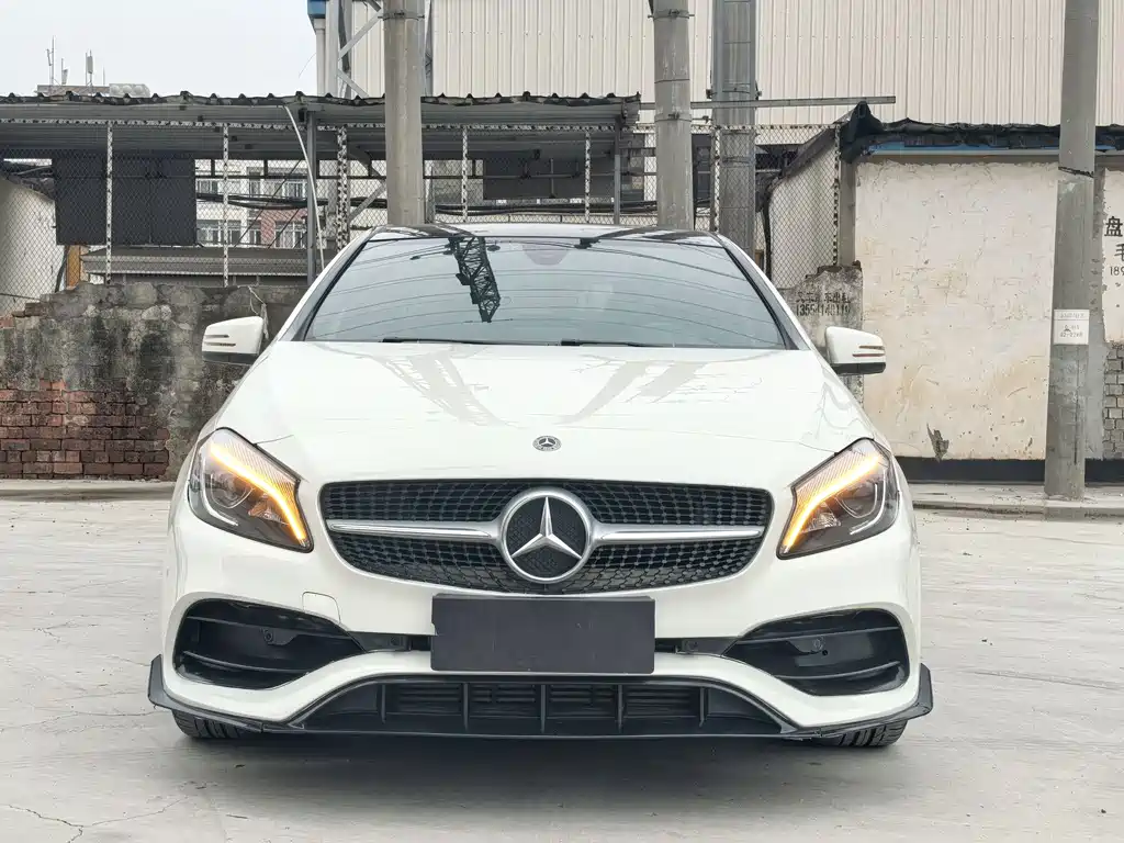 Mercedes-Benz A-Class Import 2016 A 200 Fashion Model купить на сайте DeffCars