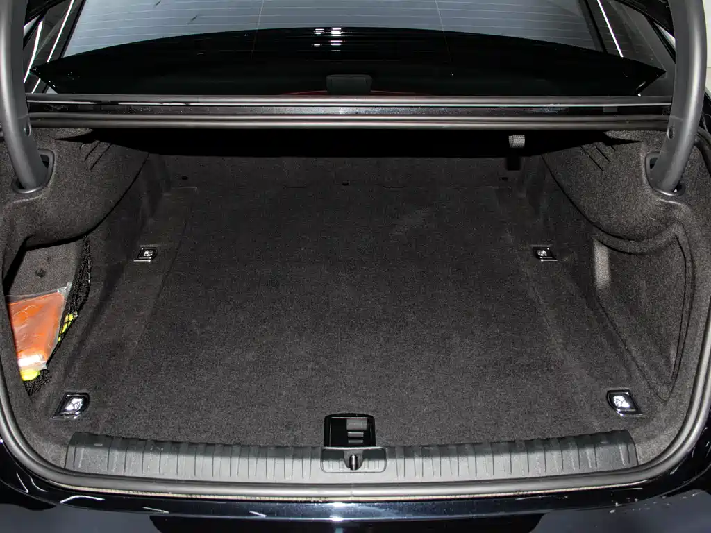 Audi A7L 2024 45TFSI S-line Dream Building Liquid Crystal Package купить на сайте DeffCars