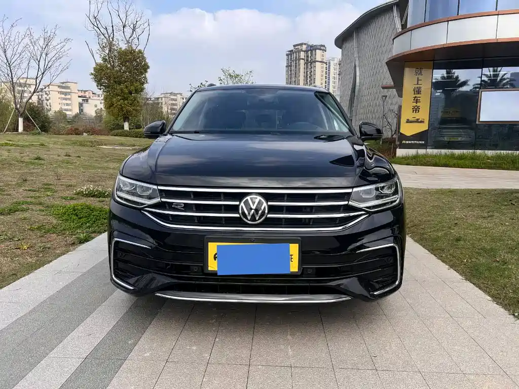 Tiguan L 2022 330TSI automatic two-wheel drive R-Line version купить на сайте DeffCars