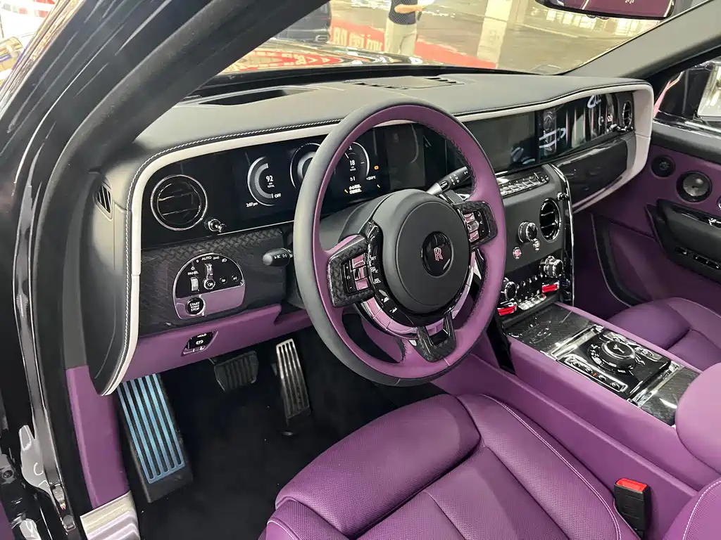 Cullinan 2024 Black Badge купить на сайте DeffCars