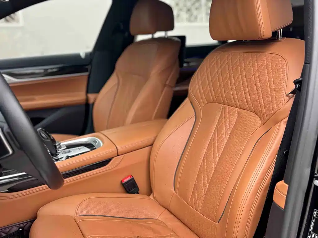 BMW 7 Series 2018 730Li Exclusive M Sports Package купить на сайте DeffCars