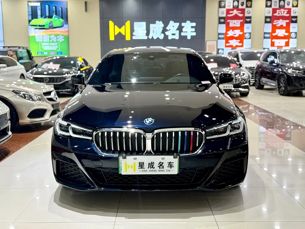 BMW 5 Series New Energy 2021 535Le M Sports Package купить на сайте DeffCars