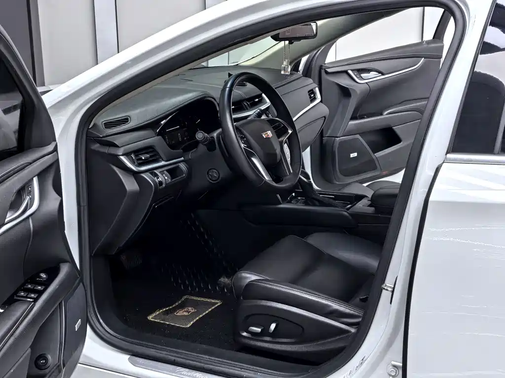 Cadillac XTS 2018 28T Technology купить на сайте DeffCars