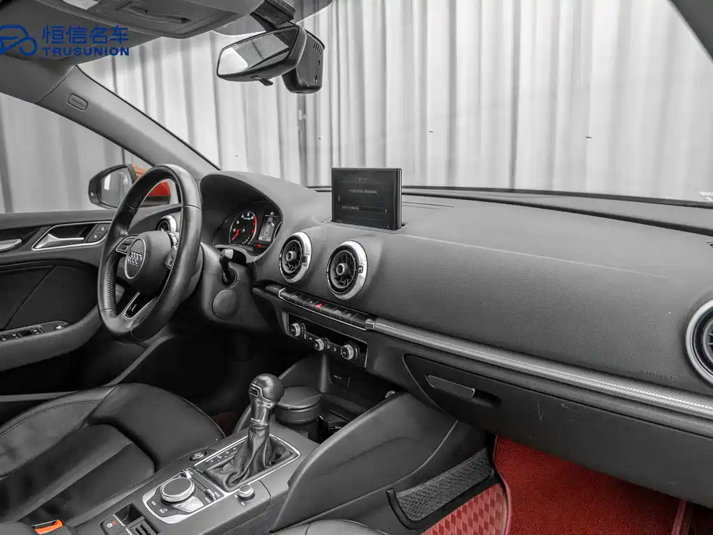 Audi A3 2018 30th Anniversary Model Limousine 35 TFSI Fashion Model купить на сайте DeffCars