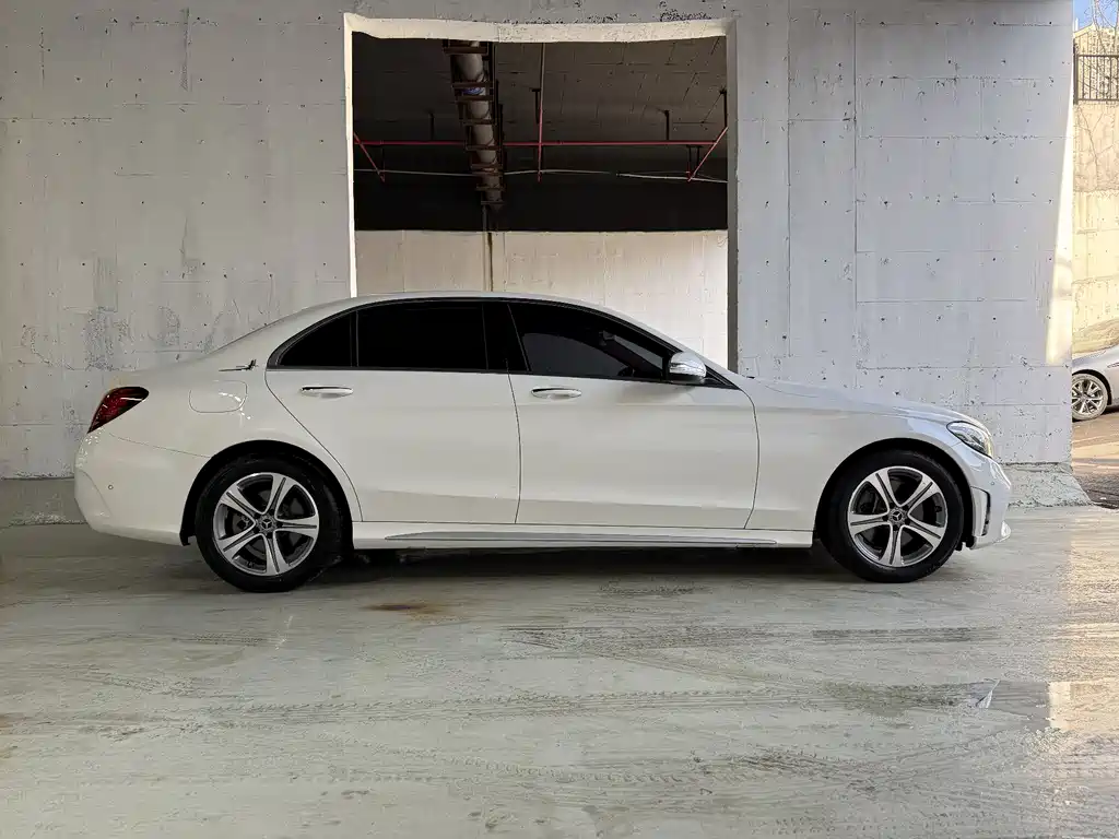 Mercedes-Benz C-Class 2020 facelift C 260 L sports version купить на сайте DeffCars