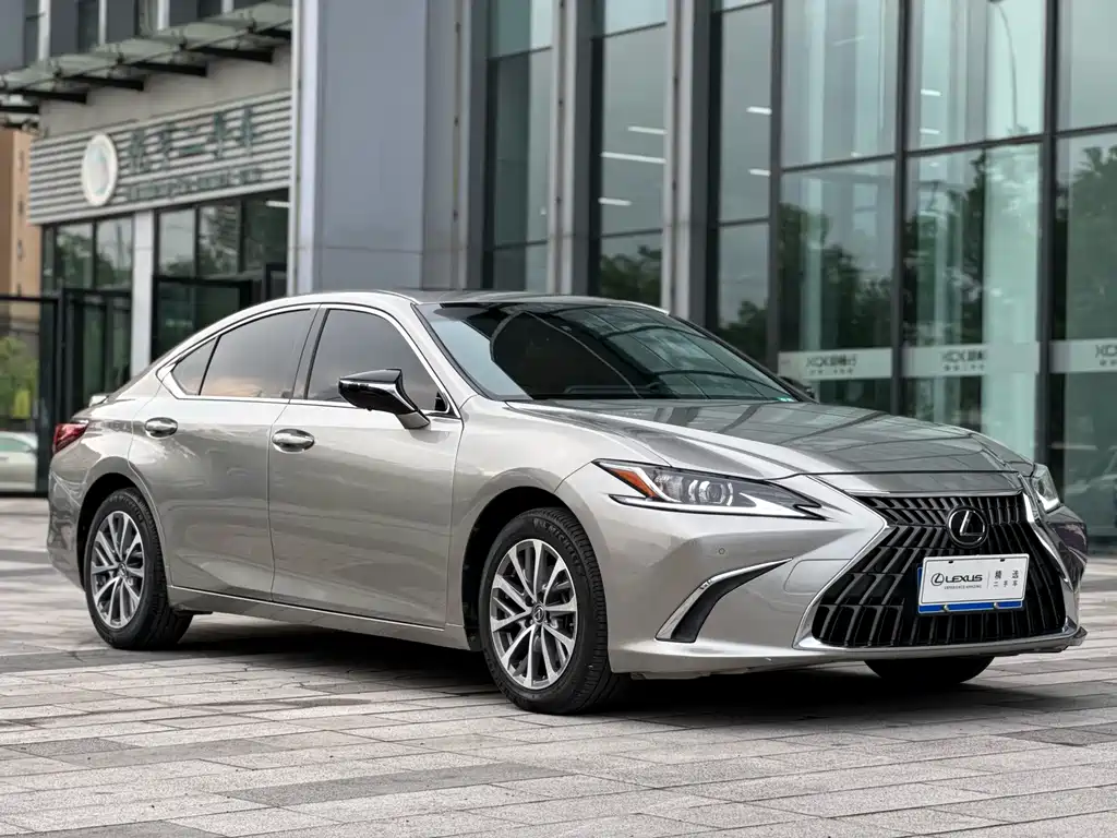 Lexus ES 2021 260 Excellence Edition купить на сайте DeffCars