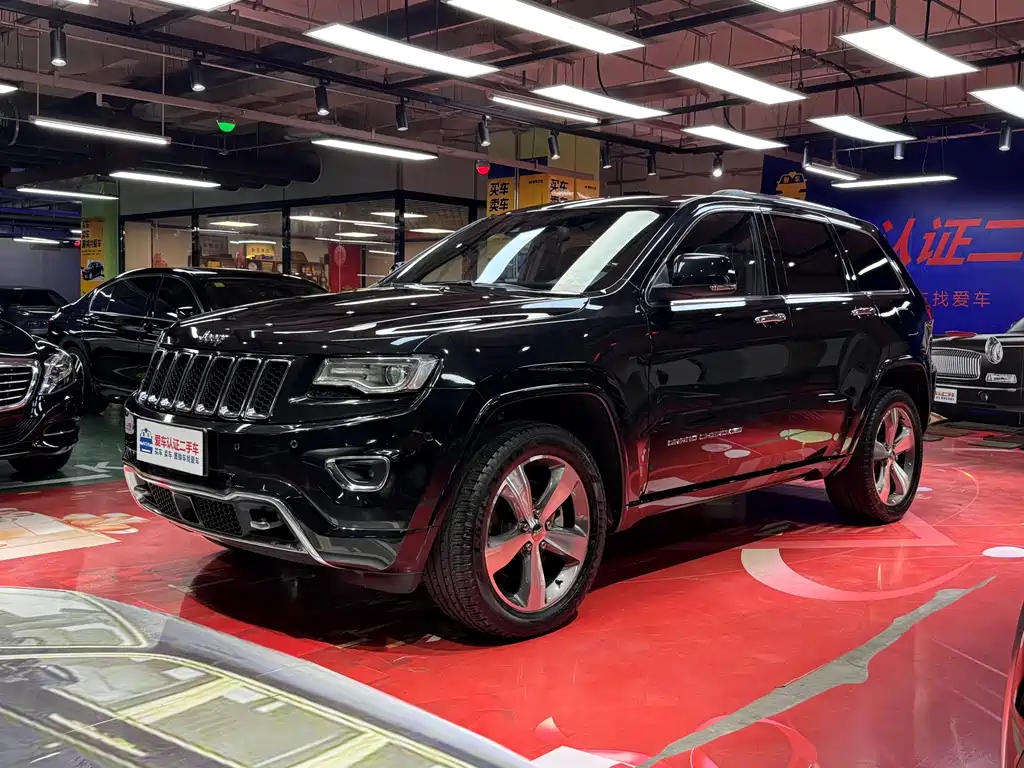 Grand Cherokee imported 2016 3.6L luxury navigation version купить на сайте DeffCars